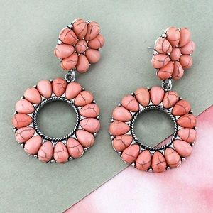 WESTERN PINK BEADED FLOWER AND CIRCLE EARRINGS